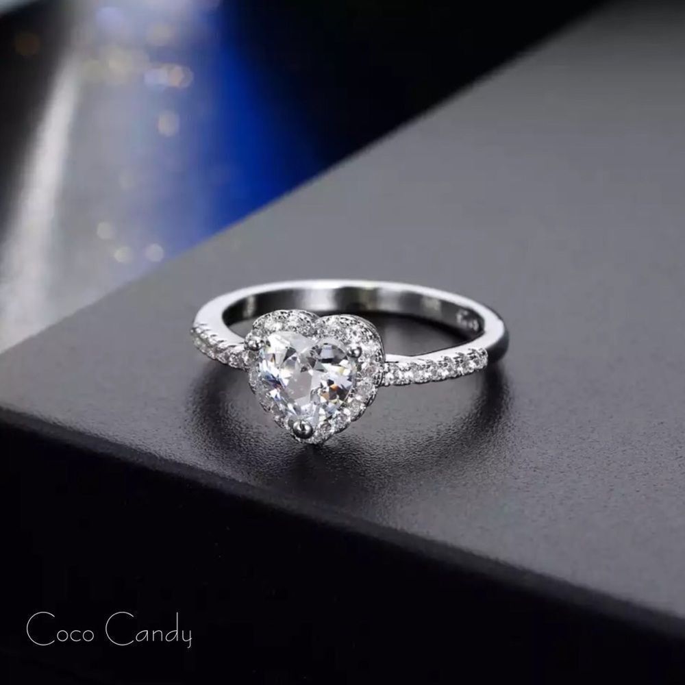 🆕Heart Shaped Crystal Ring - Picture 4 of 7